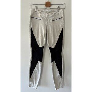 Guess Low Waisted Black and White Skinny Jeans